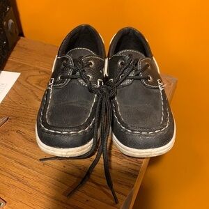 Kids Moccasin Shoes Size 8